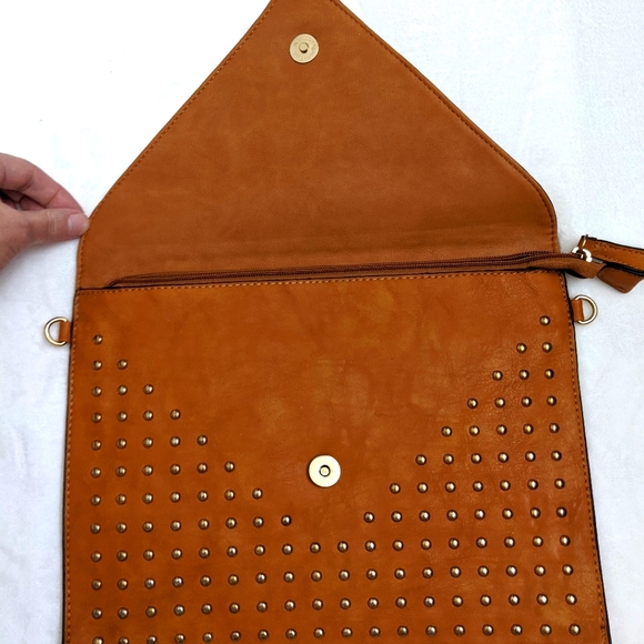 Miss Unique Large Embellished Envelope Clutch - Picture 7 of 7